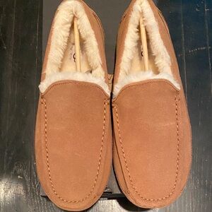 UGG Men's Ascot Suede Chestnut Slipper - 11 - New with Box